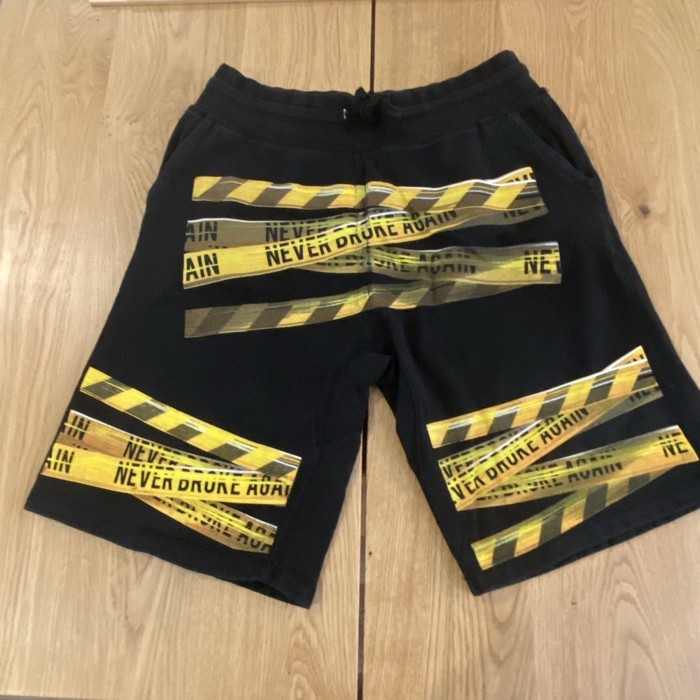 Never Broke Again 'young Boy' Fleece Shorts Mens X-large Black NBA‎ Caution Tape